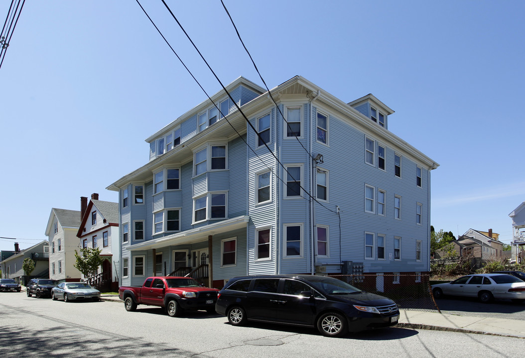 38 Alder St in Portland, ME - Building Photo