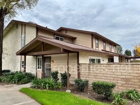 2158 S Mountain Ave in Ontario, CA - Building Photo