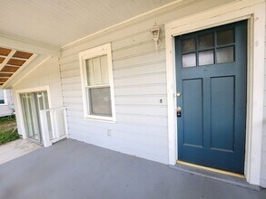 110 Ruberia Ave in Pensacola, FL - Building Photo - Building Photo