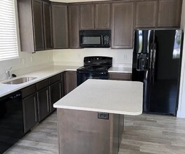 24 S 400 E St in Pleasant Grove, UT - Building Photo - Building Photo