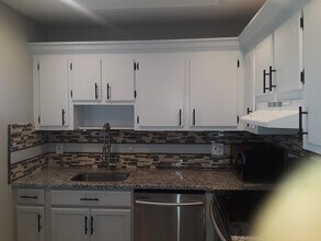 384 Tuscany Ln in Delray Beach, FL - Foto de edificio - Building Photo