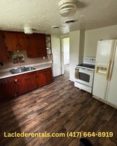 25753 Pelican Dr in Lebanon, MO - Building Photo