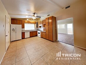 3959 Monja Cir in Las Vegas, NV - Building Photo - Building Photo