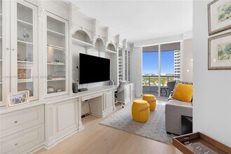 21050 Point Pl, Unit 1806 in Aventura, FL - Building Photo - Building Photo