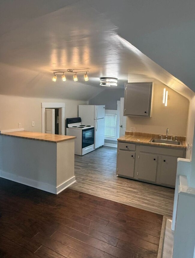 property at 158 S Leonard St