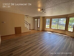 13032 SW Laurmont Dr in Tigard, OR - Building Photo - Building Photo