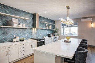 Vintage at Washington Station in Reno, NV - Building Photo