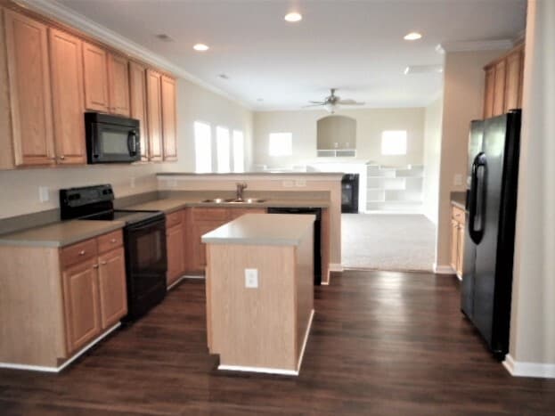 3735 Village Springs Dr in High Point, NC - Building Photo - Building Photo