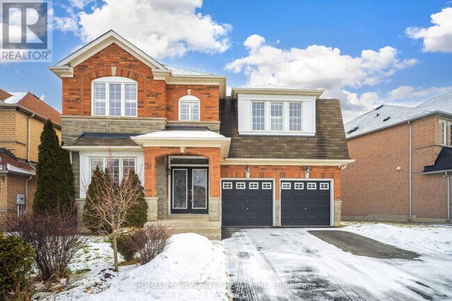 17 Sparhill St in Brampton, ON - Building Photo - Building Photo