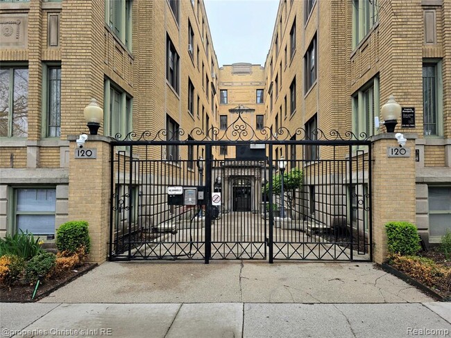 120 Seward Ave in Detroit, MI - Building Photo - Building Photo