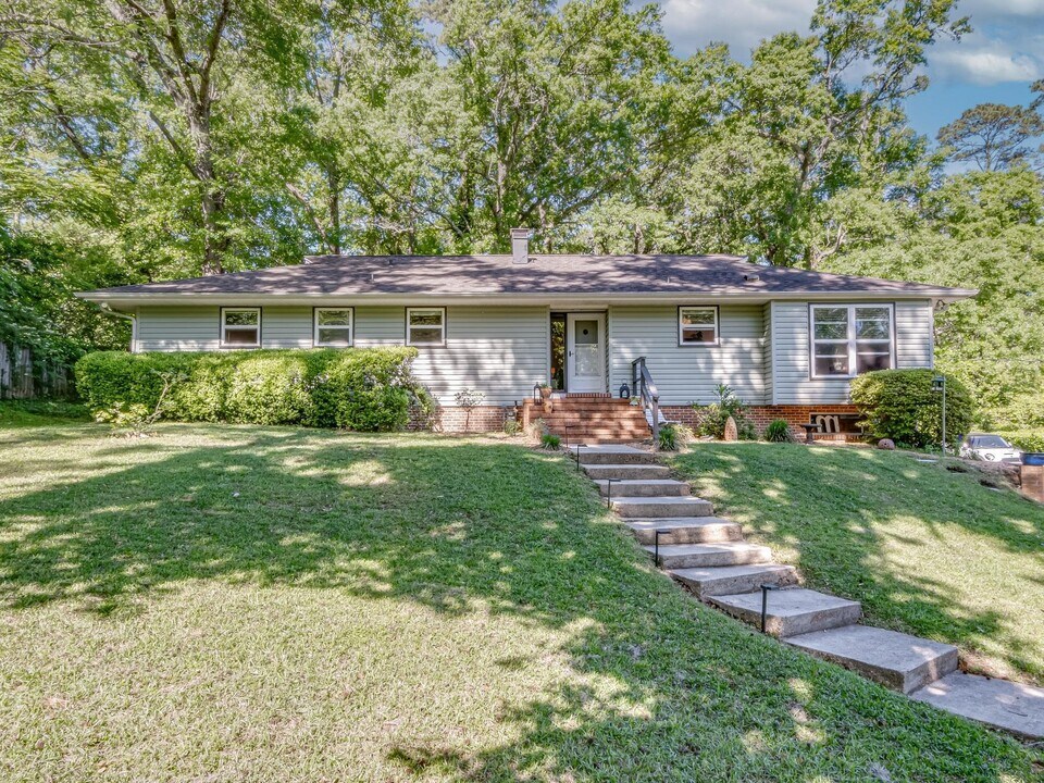 3212 Springdale Dr in Tallahassee, FL - Building Photo