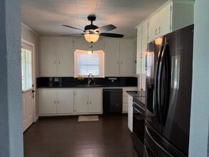 506 N Ricketts St in Sherman, TX - Building Photo - Building Photo