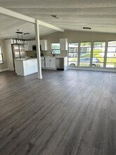 39638 Sunvalley Dr in Zephyrhills, FL - Building Photo - Building Photo