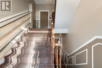 70 Briargate Private in Ottawa, ON - Building Photo - Building Photo