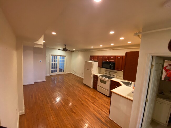48 N Front St photo'