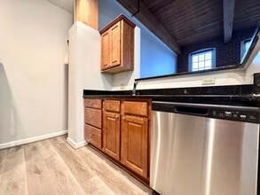 4 Bishop St, Unit 112 in Framingham, MA - Building Photo - Building Photo