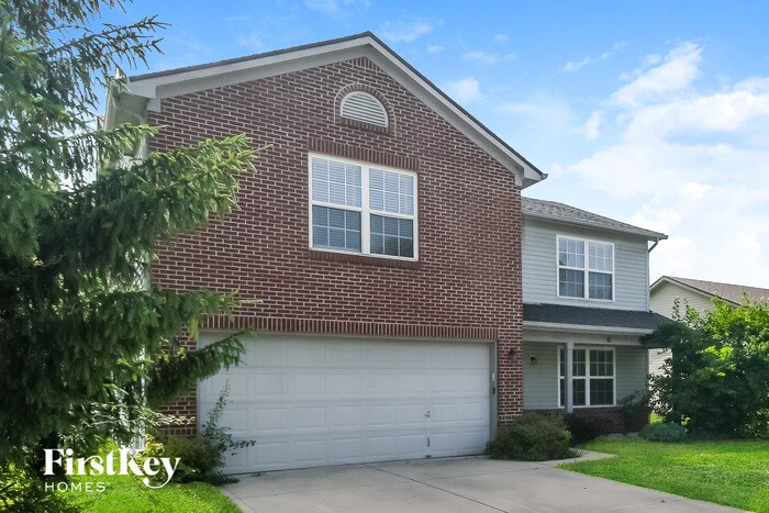 7068 N Stubbington Ln in McCordsville, IN - Foto de edificio