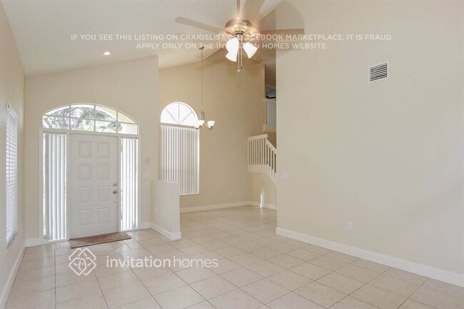 19093 NW 12th Ct in Pembroke Pines, FL - Foto de edificio - Building Photo