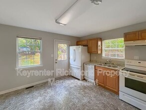 6400 Kensington Ave in Richmond, VA - Building Photo - Building Photo