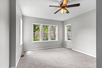 1711 N Mayfield Ave in Chicago, IL - Building Photo - Building Photo