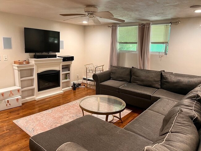 31 Westgate Rd, Unit #1