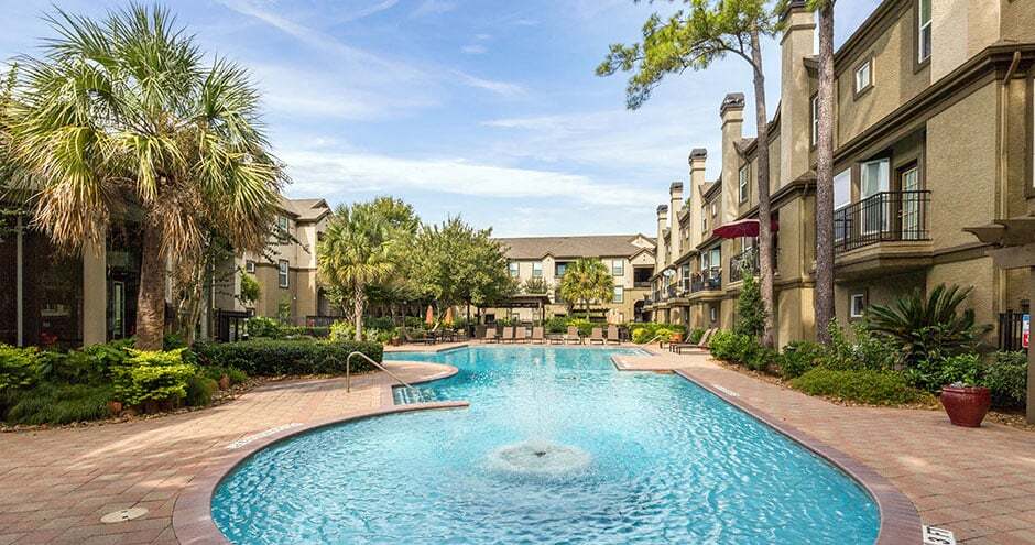 Old Farm Apartment Homes in Houston, TX - Foto de edificio