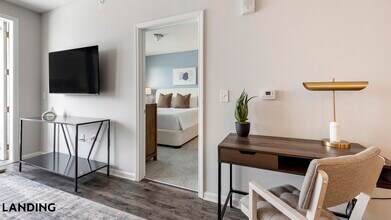 5340 Periwinkle Hl Ave, Unit 2408 in Charlotte, NC - Building Photo - Building Photo