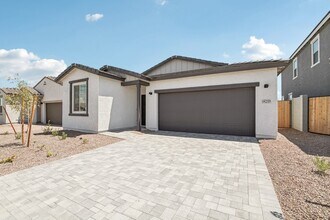 18259 La Senda Dr W in Surprise, AZ - Building Photo - Building Photo