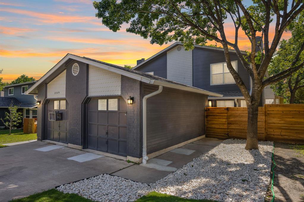 2009 Kirksey Dr in Austin, TX - Building Photo