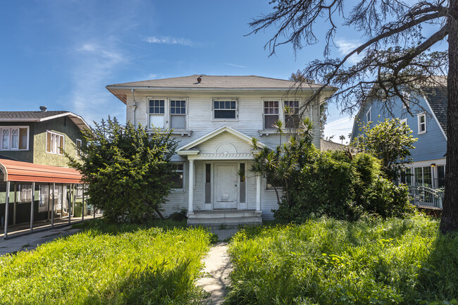 616 N Mariposa Ave in Los Angeles, CA - Building Photo - Building Photo