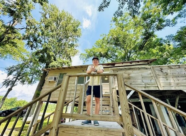 95 County Road 2122 in Cleveland, TX - Building Photo - Building Photo