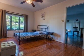 202 Chinaberry Dr in Fredericksburg, VA - Building Photo - Building Photo