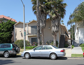 1035 5th St in Santa Monica, CA - Building Photo - Building Photo