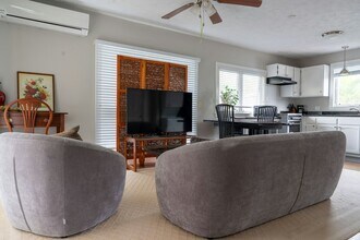 1319 Maleko St in Kailua, HI - Building Photo - Building Photo