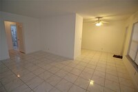 3212 NE 10th St, Unit 2 in Pompano Beach, FL - Building Photo - Building Photo