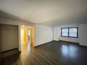 37 Alice Dr in Concord, NH - Building Photo - Building Photo