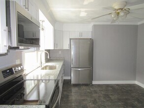 6 Woodman Rd in Worcester, MA - Building Photo - Building Photo
