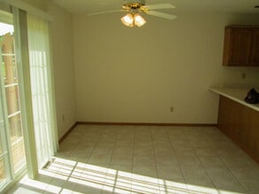 746A Crawford Dr in Cottage Grove, WI - Building Photo - Building Photo