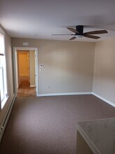 1 Race St, Unit Race Street 2nd Fl in Haverhill, MA - Foto de edificio - Building Photo