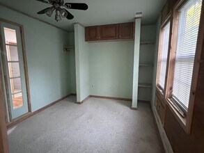 2040 Cambridge Ave in College Park, GA - Building Photo - Building Photo