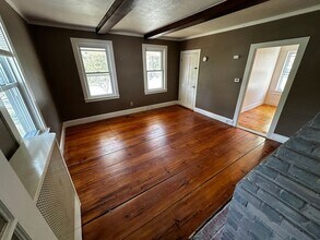 21 Elliott St in Westminster, MA - Building Photo - Building Photo