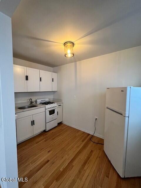 104 S Ferry St in Schenectady, NY - Building Photo - Building Photo