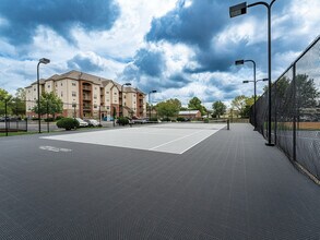 Coryell Courts Apartments in Springfield, MO - Foto de edificio - Building Photo