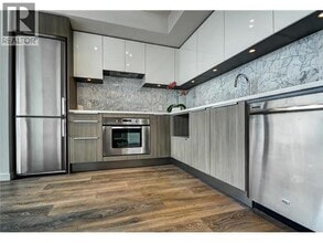 6461 Telford Ave in Burnaby, BC - Building Photo - Building Photo