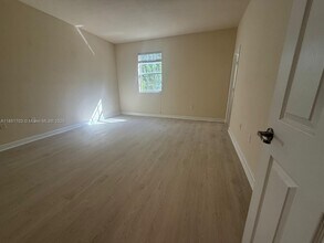 17103 SW 96th St in Miami, FL - Building Photo - Building Photo