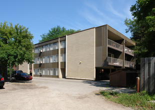 911 S Forest in Ann Arbor, MI - Building Photo - Building Photo