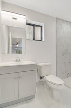259 NW 29th Terrace-Unit -3 in Fort Lauderdale, FL - Building Photo - Building Photo