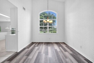 1637 SW 156th Ave in Pembroke Pines, FL - Building Photo - Building Photo