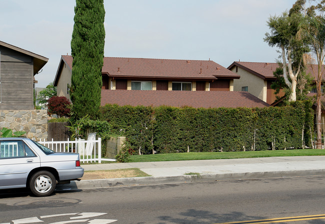 850-856 N Glassell St in Orange, CA - Building Photo - Building Photo