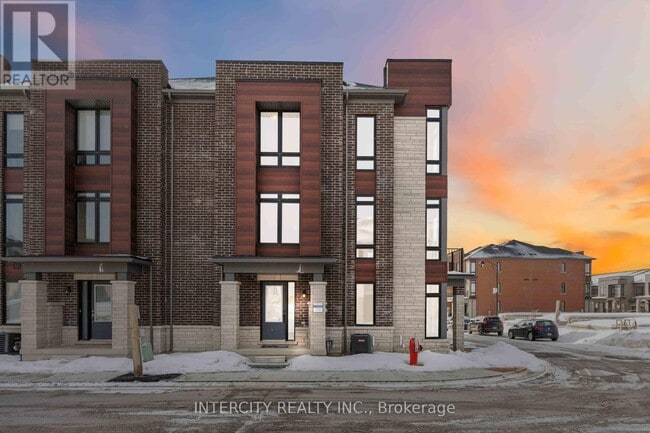 property at 43 Griffith St